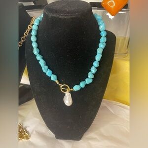 NEW YORK FASHION NECKLACE